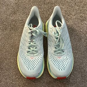 Hoka Cliftons